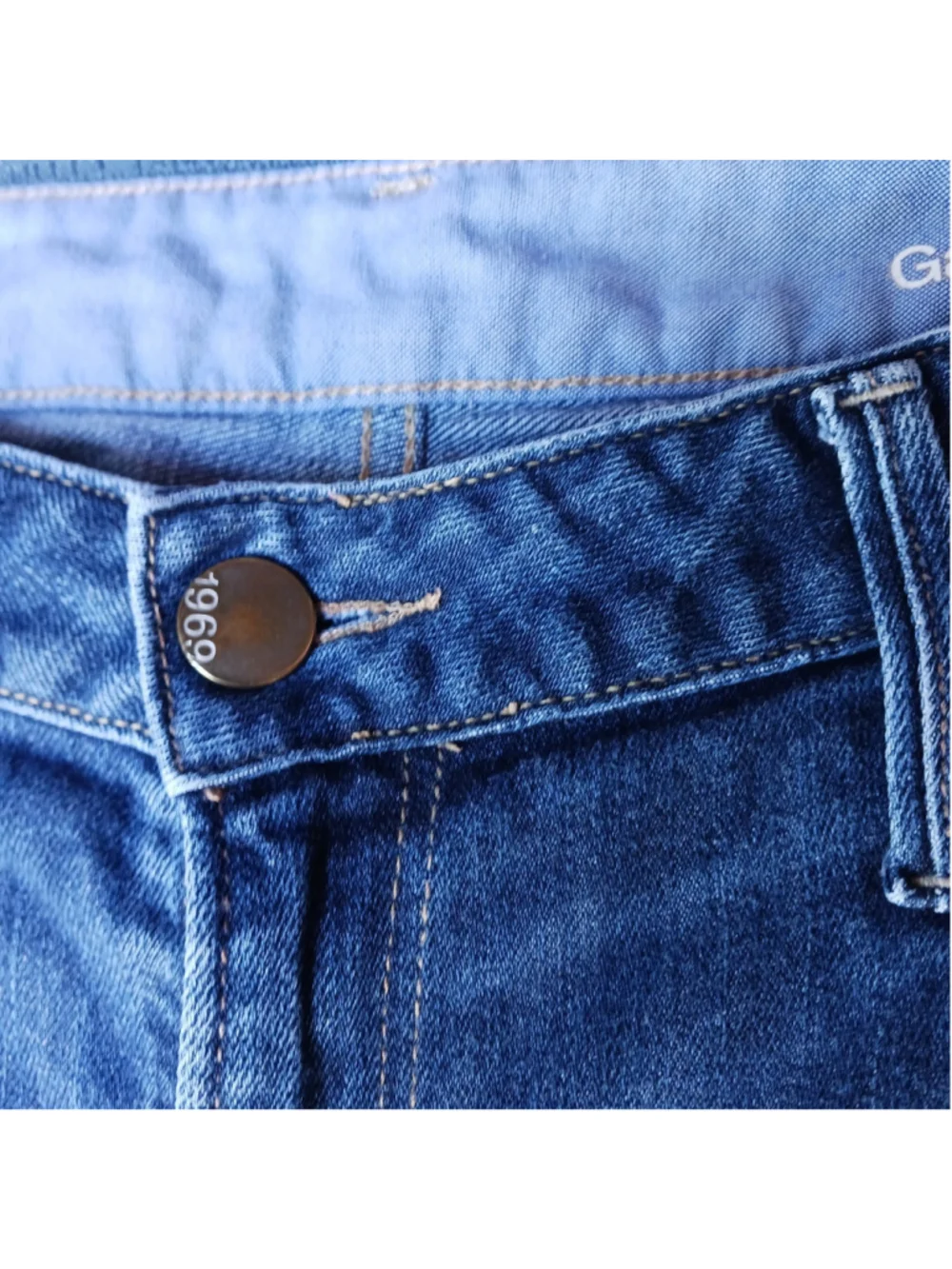 Gap 1969 33R/ 16L Long And Lean Trouser w Flare Medium Wash
